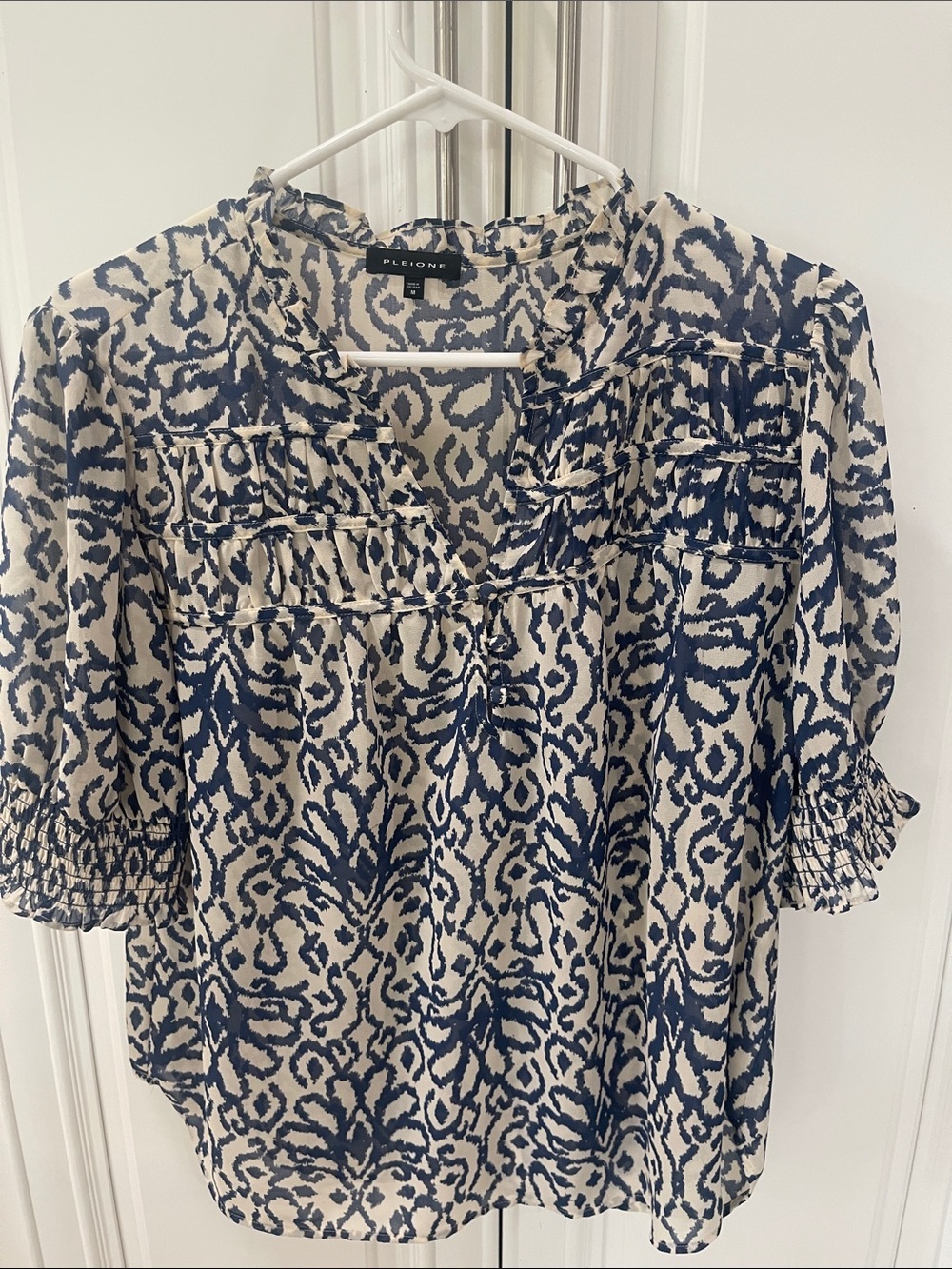 Pleione Puff short Sleeve split neck - Picture 10 of 14